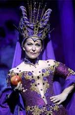 [ Toyah, as the Wicked Queen ]