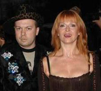 [ Toyah & John arrive ]